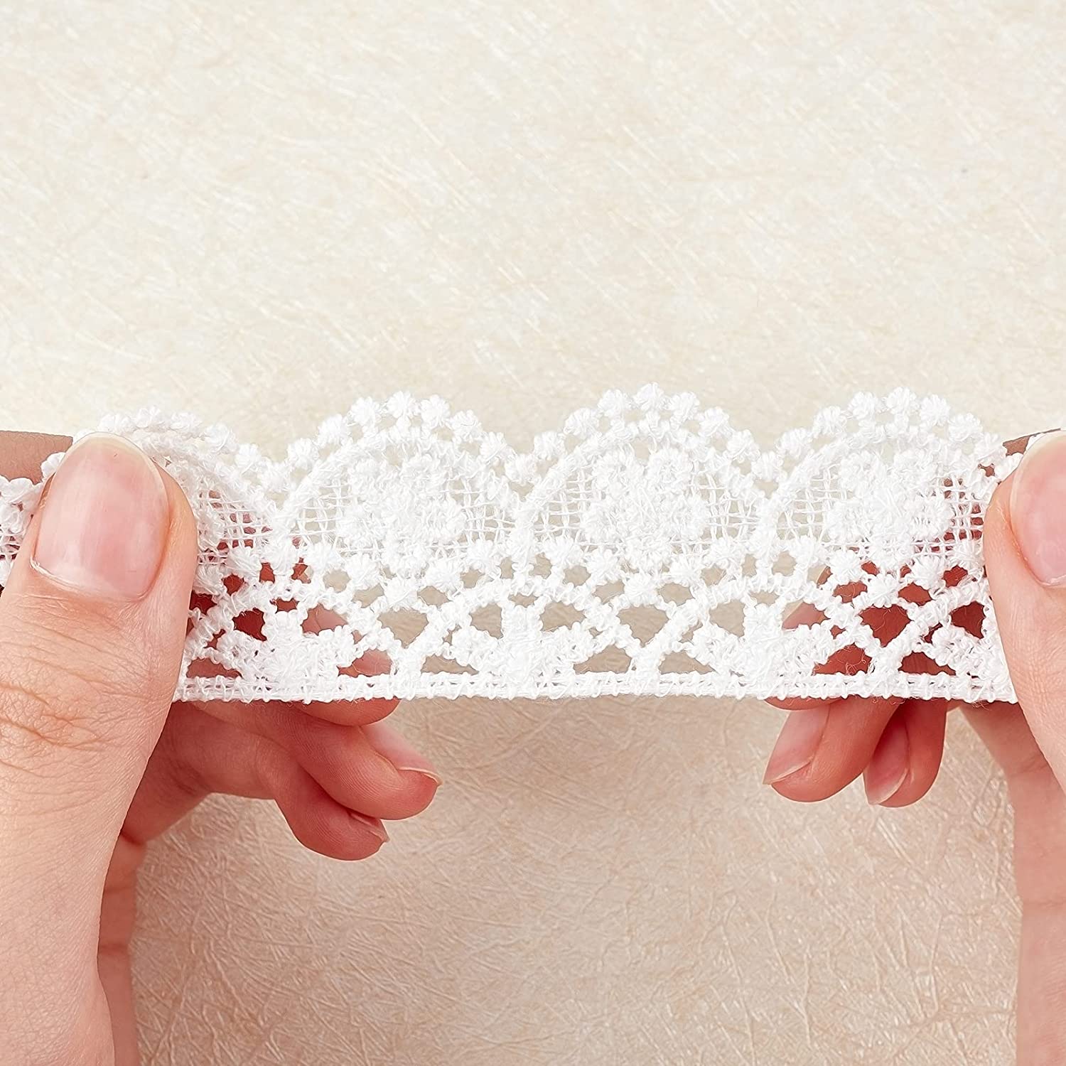 20 Yards 1.26/32mm Wide Polyester Lace Trim Vintage Lace Ribbon Crochet Lace Scalloped Edge for Bridal Wedding Decoration Christmas Package DIY Sewing Craft Supply (White)