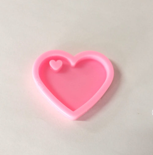 CRASPIRE Heart Keychain Silicone Molds, Resin Casting Pendant Molds, For UV  Resin, Epoxy Resin Jewelry Making, White, 87x94x7mm, Hole: 5mm, Inner  Diameter: 82x89mm
