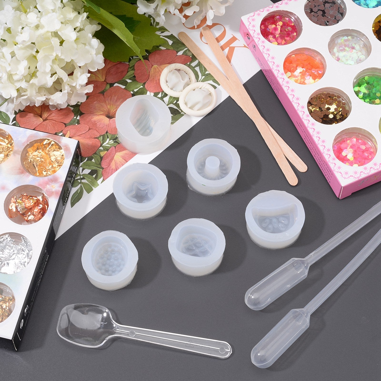 CRASPIRE DIY Food Grade Silicone Molds, For UV Resin & Epoxy Resin Jewelry  Making, with Birch Wooden Craft Ice Cream Sticks, Plastic Transfer Pipettes  & Spoons & Measuring Cup, Latex Finger Cots